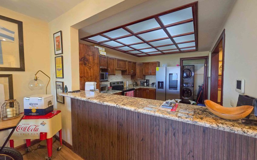 Condo de Un Nivel con vista de 3 habit. en Guachipelín Escazú