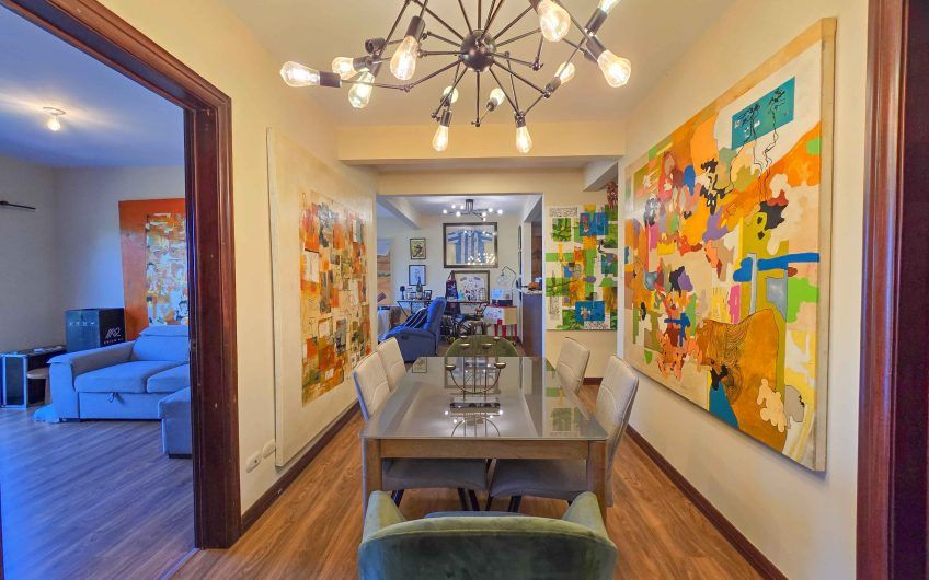 Condo de Un Nivel con vista de 3 habit. en Guachipelín Escazú