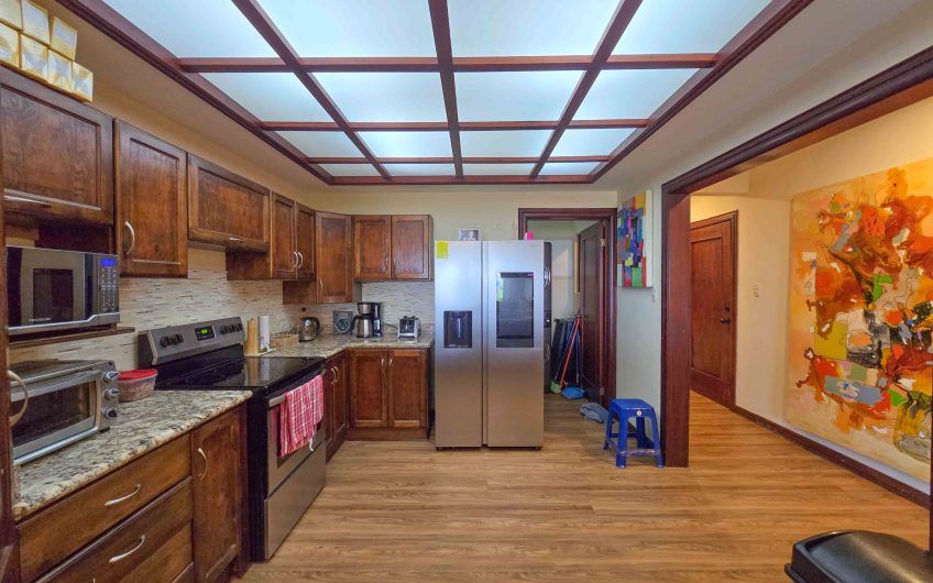 Condo de Un Nivel con vista de 3 habit. en Guachipelín Escazú