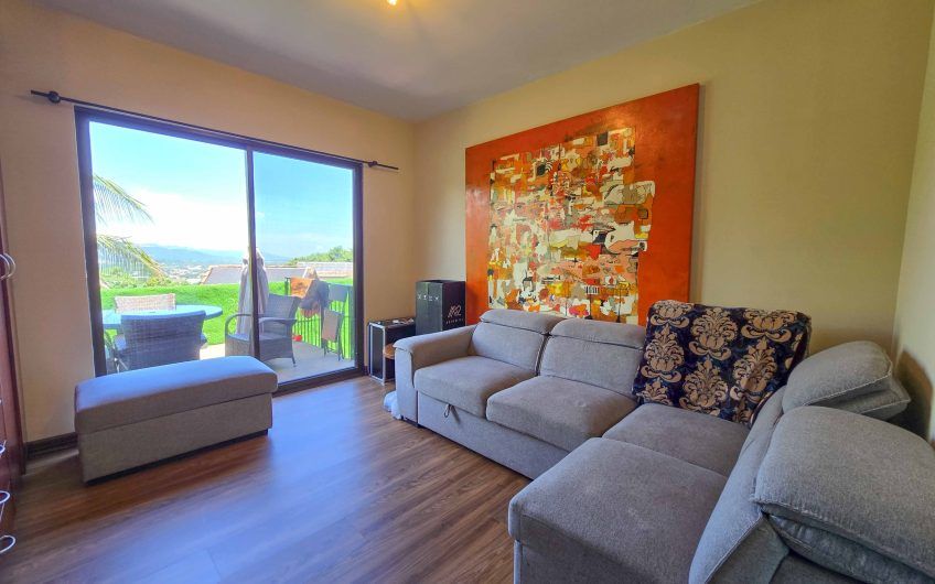 Condo de Un Nivel con vista de 3 habit. en Guachipelín Escazú