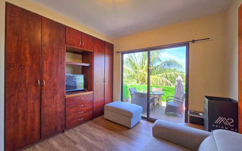 Condo de Un Nivel con vista de 3 habit. en Guachipelín Escazú