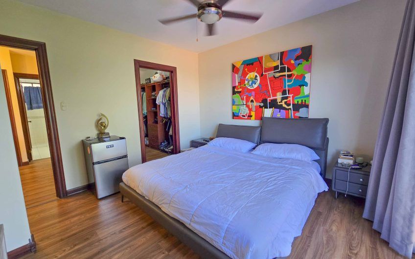 Condo de Un Nivel con vista de 3 habit. en Guachipelín Escazú