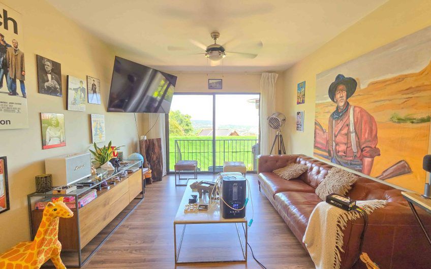 Condo de Un Nivel con vista de 3 habit. en Guachipelín Escazú