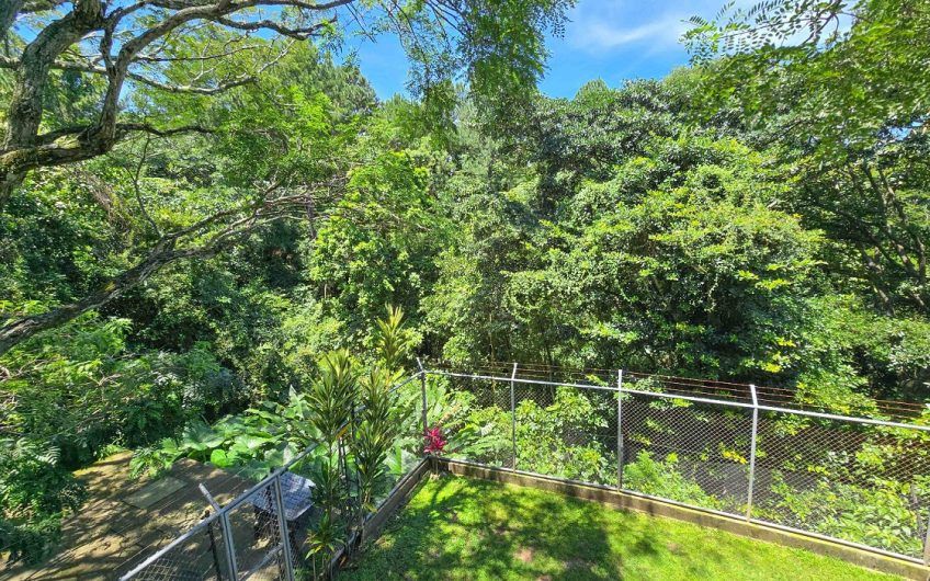 Condo de Un Nivel con vista de 3 habit. en Guachipelín Escazú