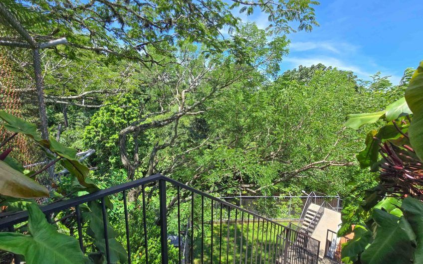 Condo de Un Nivel con vista de 3 habit. en Guachipelín Escazú