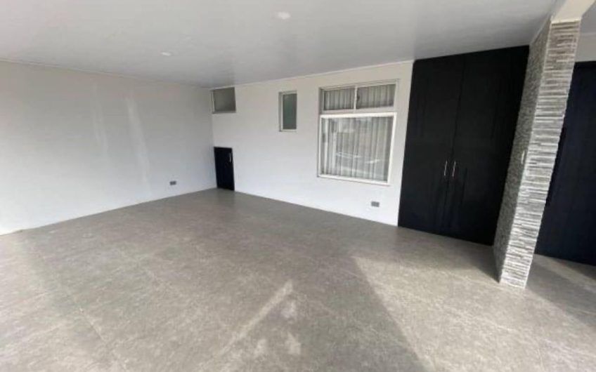 Condo moderno con jardín en Brasil de Mora Santa Ana