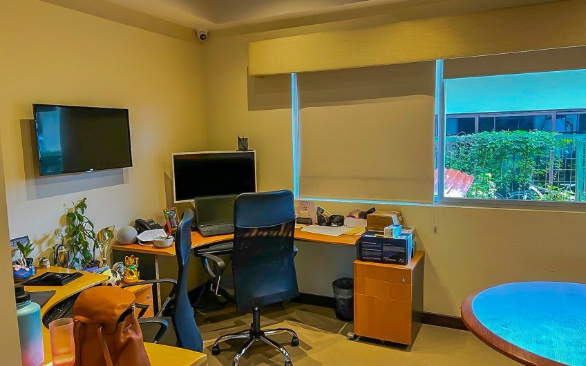 Hacienda Espinal San Rafael Alajuela! Casa de 430 m2 de 5 habit. con jardín