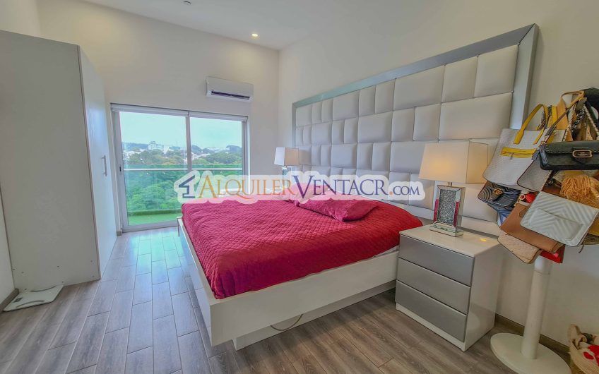 Lujoso Penthouse con vista en torre Paradisus Rohrmoser Pavas