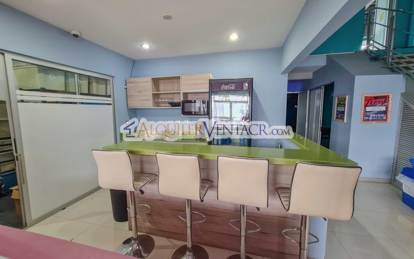 Local Comercial de 281 m2 en Guachipelín Escazú