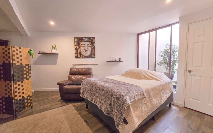 Casa de Una Planta con Piscina Privada en Bello Horizonte Escazú