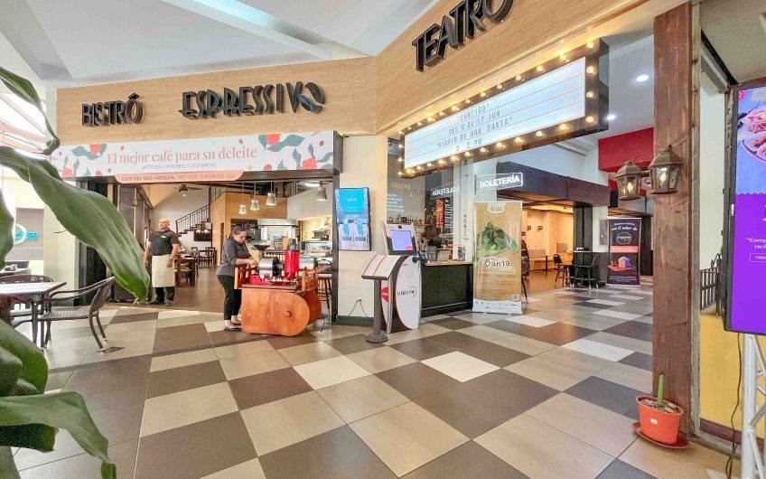 Oficentro Momentum Pinares Curridabat! Oficina de 411 m2