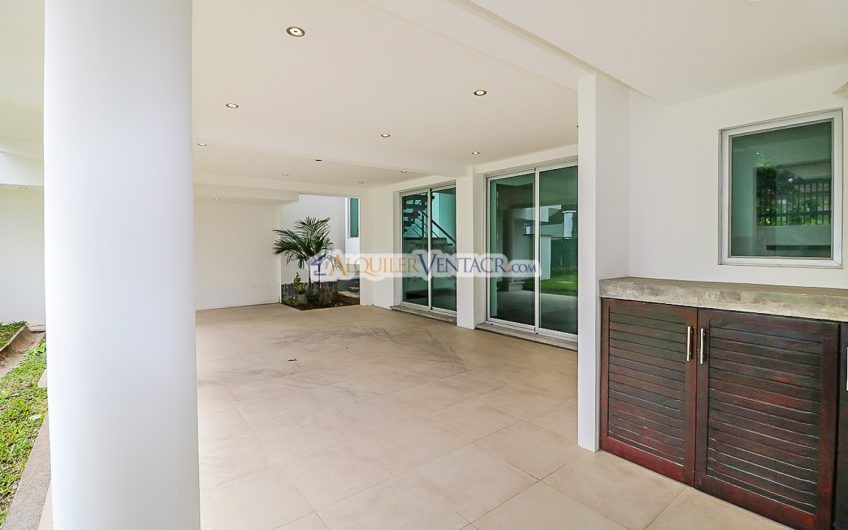 Condo de 503 m2 con vista en Guachipelín Escazú x Distrito 4