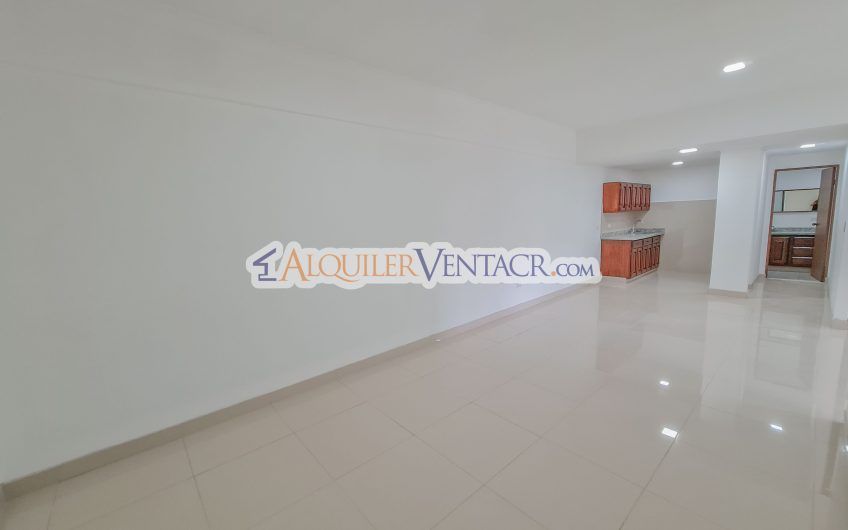 Apartamento + bodega (con uso suelo ZMRC) en Sabana Sur x Torre Universal