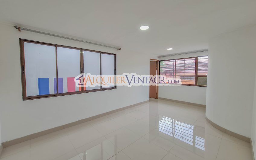 Apartamento + bodega (con uso suelo ZMRC) en Sabana Sur x Torre Universal