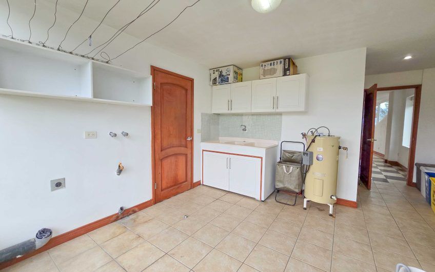 Condo Contemporáneo de 432 m2 con vista en Guachipelín Escazú