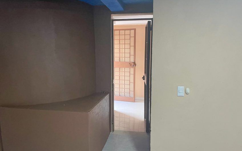 Apartamento + bodega (con uso suelo ZMRC) en Sabana Sur x Torre Universal