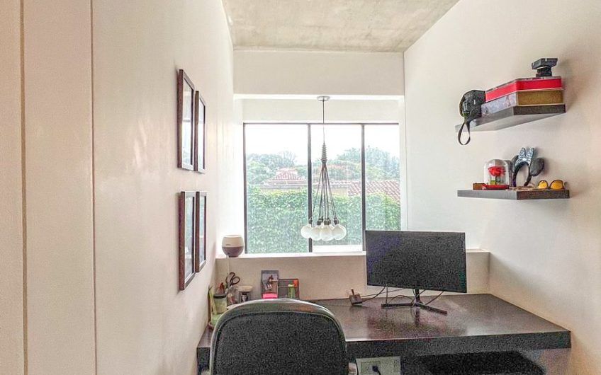 Condo estilo Loft con terrazas y vista en Santa Ana Piedades
