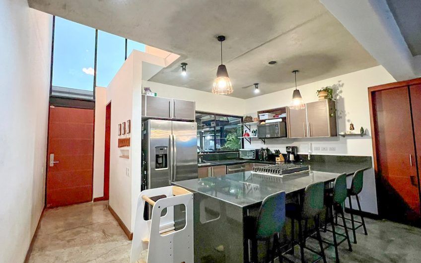 Condo estilo Loft con terrazas y vista en Santa Ana Piedades