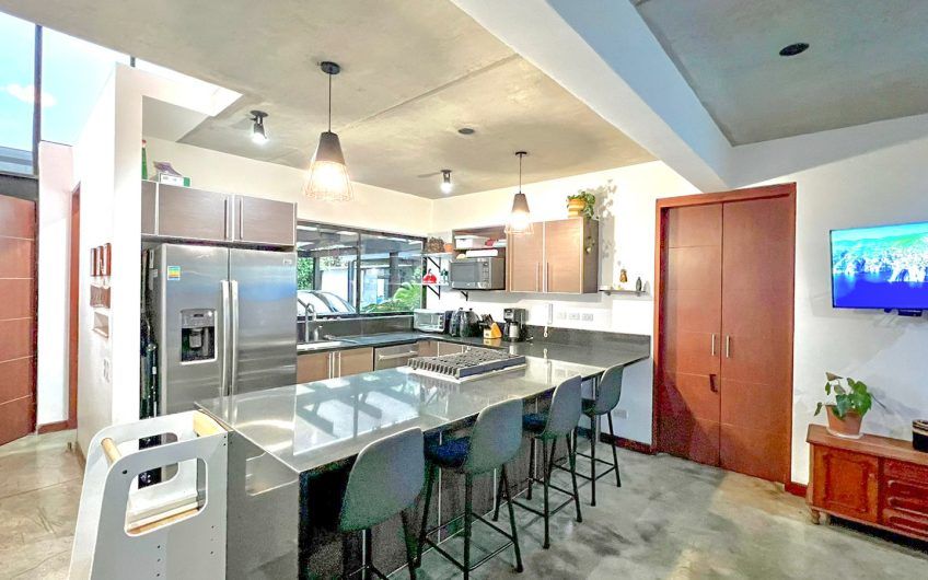 Condo estilo Loft con terrazas y vista en Santa Ana Piedades