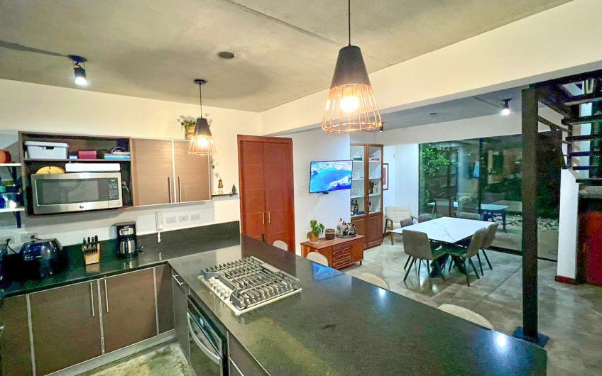 Condo estilo Loft con terrazas y vista en Santa Ana Piedades