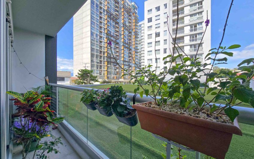 Torre U Nunciatura! Apartamento con balcón