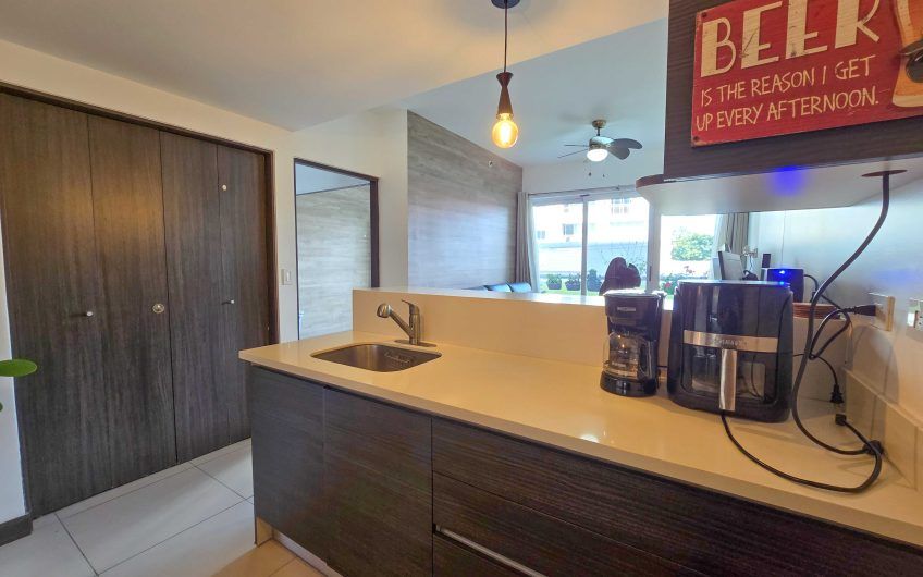 Torre U Nunciatura! Apartamento con balcón