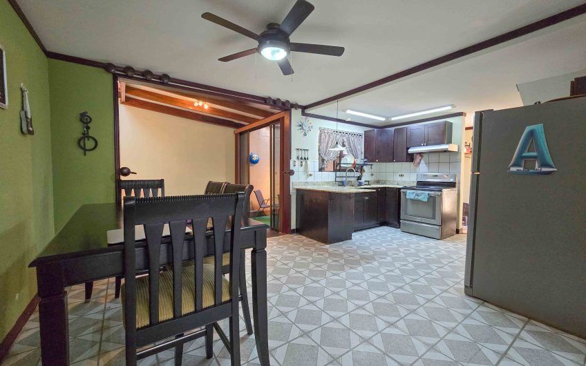 Condominio de 3 habit. en Guachipelín Escazú