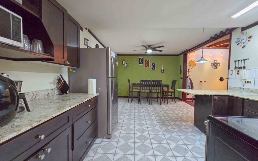 Condominio de 3 habit. en Guachipelín Escazú