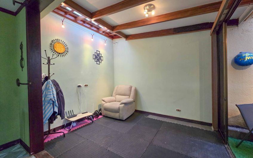 Condominio de 3 habit. en Guachipelín Escazú