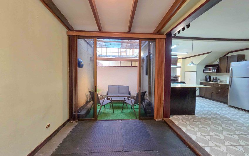 Condominio de 3 habit. en Guachipelín Escazú