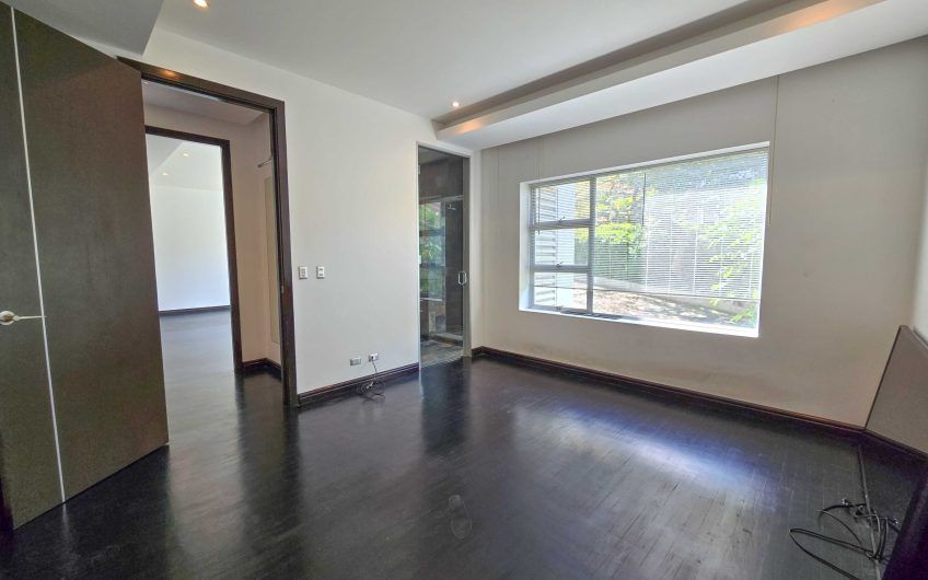 Apartamento en 1er nivel con terraza grande en Bello Horizonte Escazú