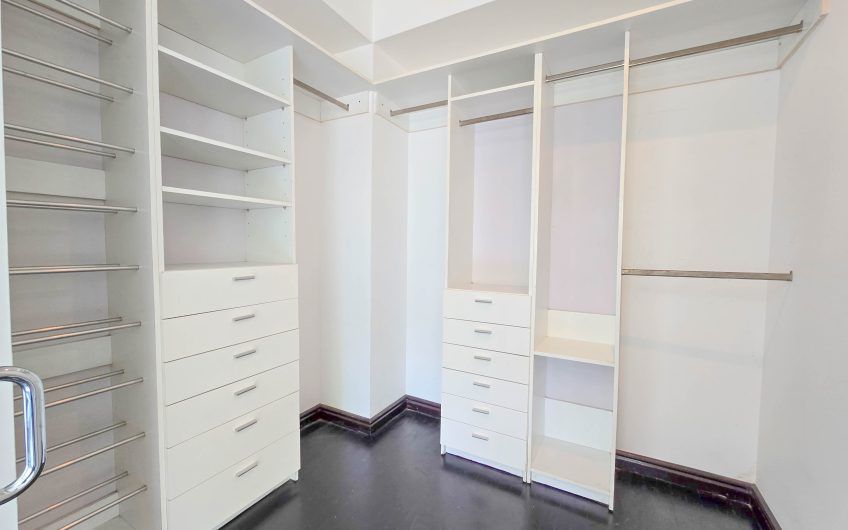 Apartamento en 1er nivel con terraza grande en Bello Horizonte Escazú