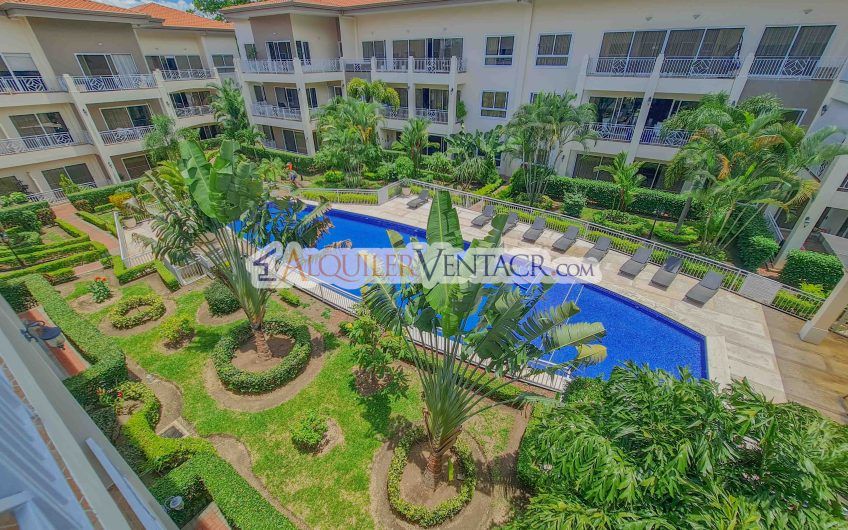 Apartamento amueblado de 3 habit. con terraza en San Rafael Escazú