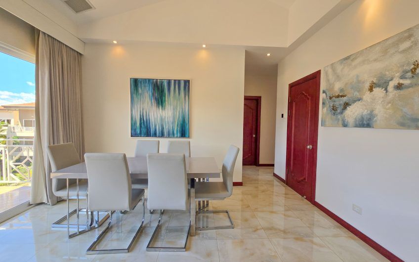 Apartamento amueblado de 3 habit. con terraza en San Rafael Escazú