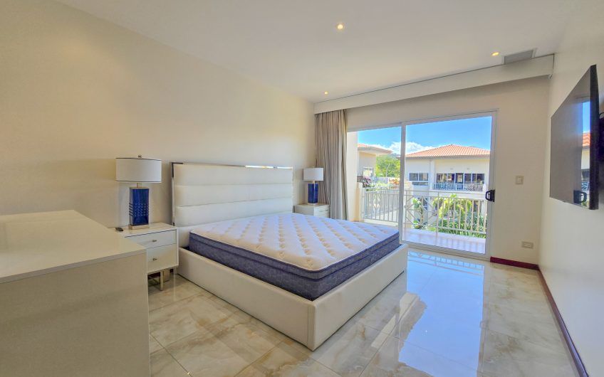 Apartamento amueblado de 3 habit. con terraza en San Rafael Escazú