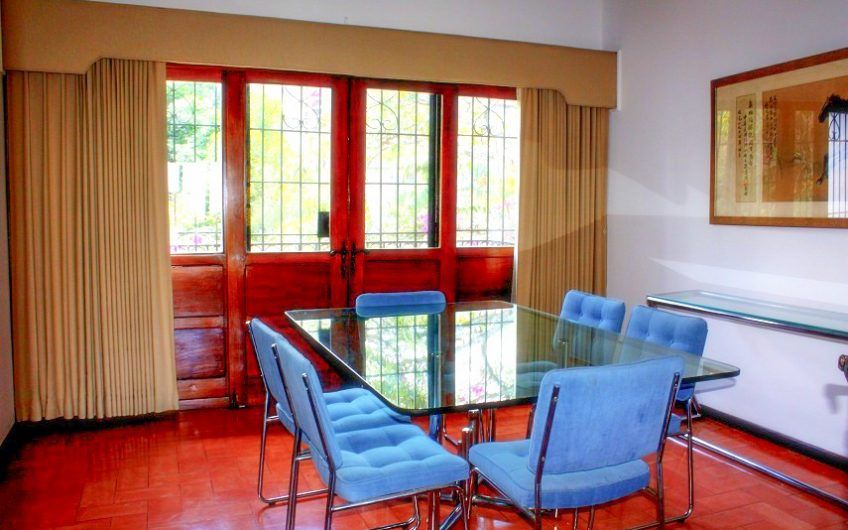 Apartamento de 3 habit.+ de servicio en Bello Horizonte Escazú