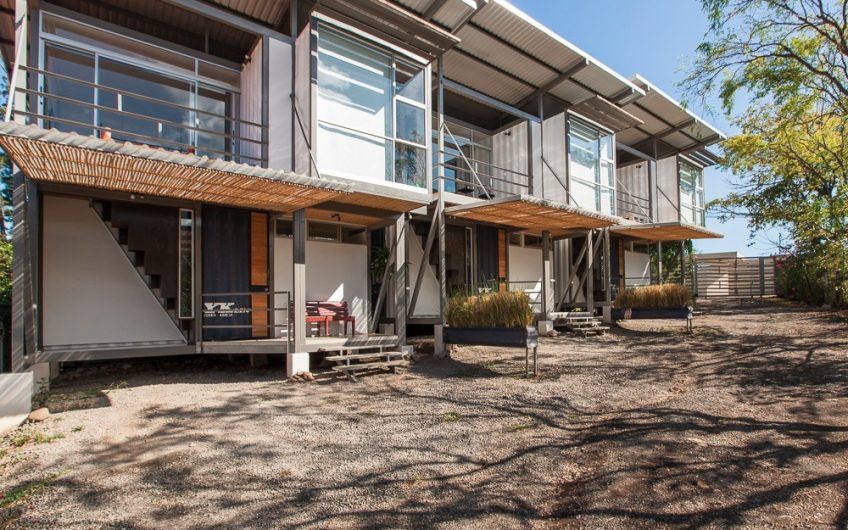 Condominio Minimalista en Alquiler en Lindora Santa Ana / Vista a la Montaña / Línea Blanca