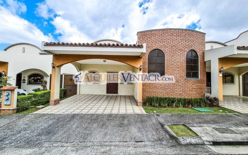 Alquiler Condominio Moderno en Bello Horizonte Escazú | 1 Planta | 2 Hab | Piscina | Seguridad 24/7