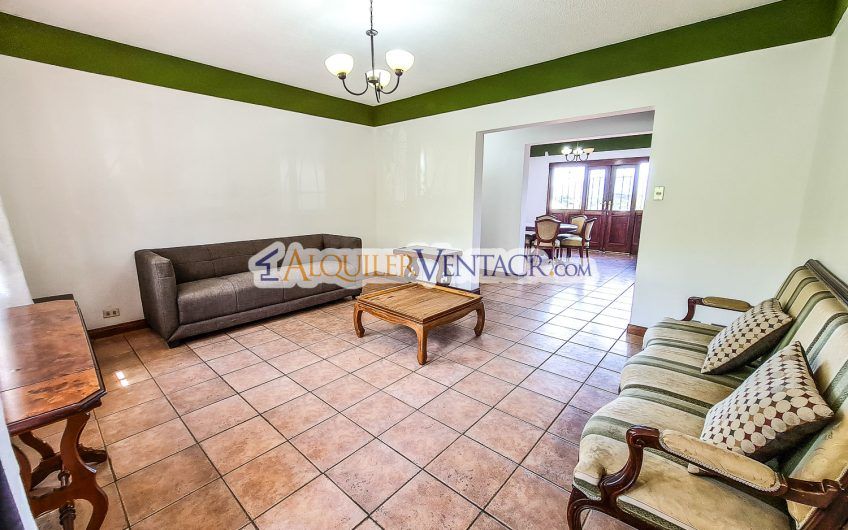 Apartamento con vista de 3 habit.+ de servicio Bello Horizonte Escazú