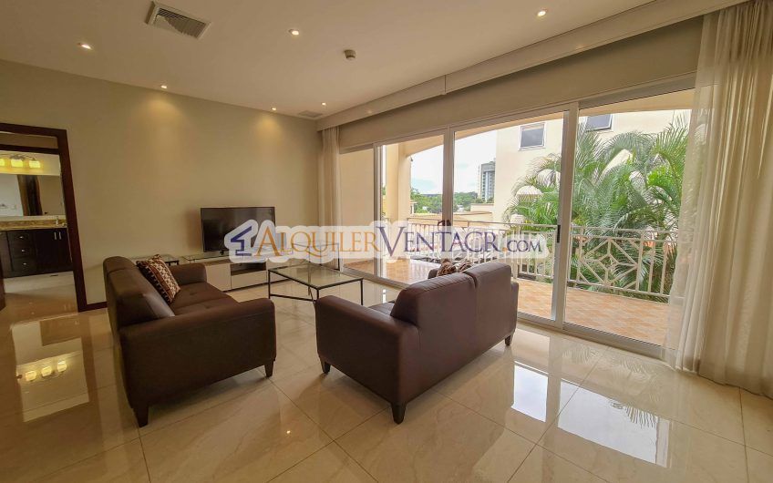 Lujoso apartamento de 2 habit. en San Rafael Escazú