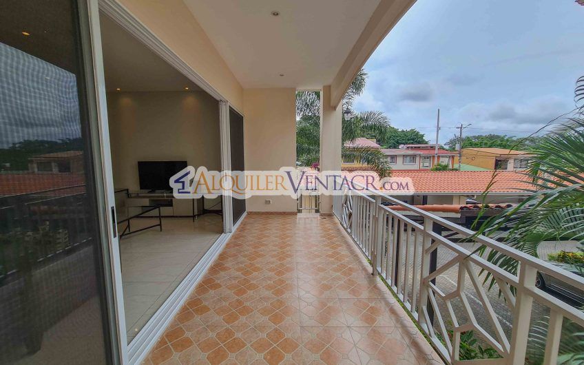 Lujoso apartamento de 2 habit. en San Rafael Escazú