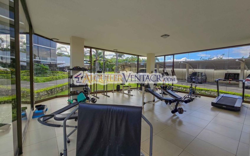 Apartamento de 3 habit. de 300 m2 y vista en Bello Horizonte Escazú