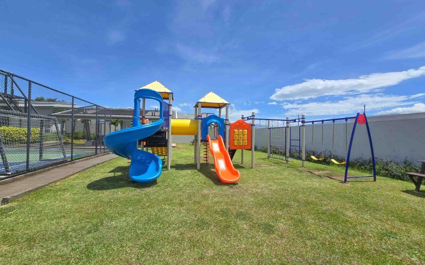 Río Palma Guachipelín Escazú! Condo con piscina / gym / cancha tenis