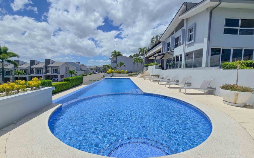 Río Palma Guachipelín Escazú! Condo con piscina / gym / cancha tenis