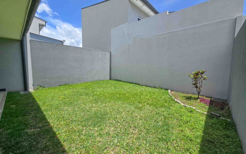 Río Palma Guachipelín Escazú! Condo con piscina / gym / cancha tenis