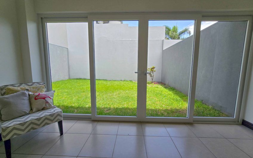 Río Palma Guachipelín Escazú! Condo con piscina / gym / cancha tenis