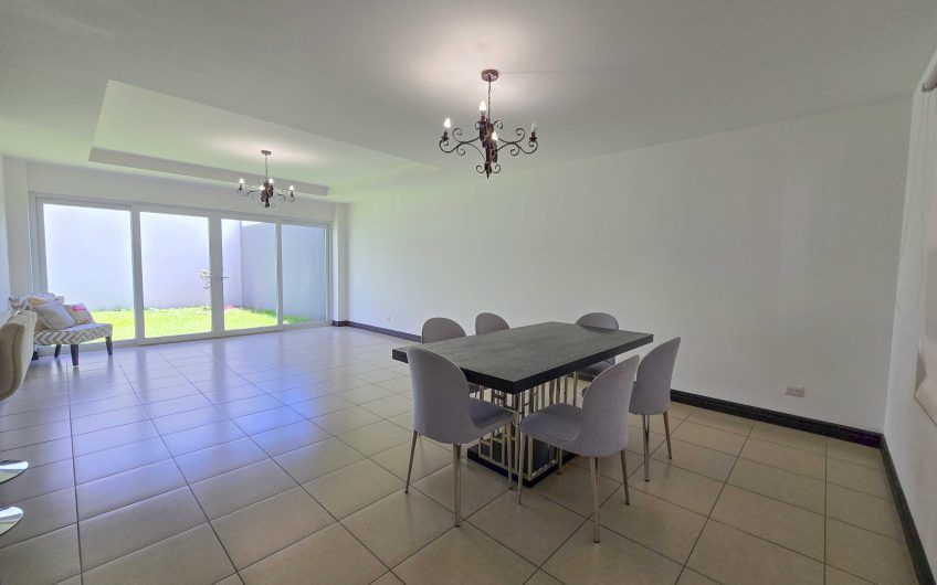 Río Palma Guachipelín Escazú! Condo con piscina / gym / cancha tenis