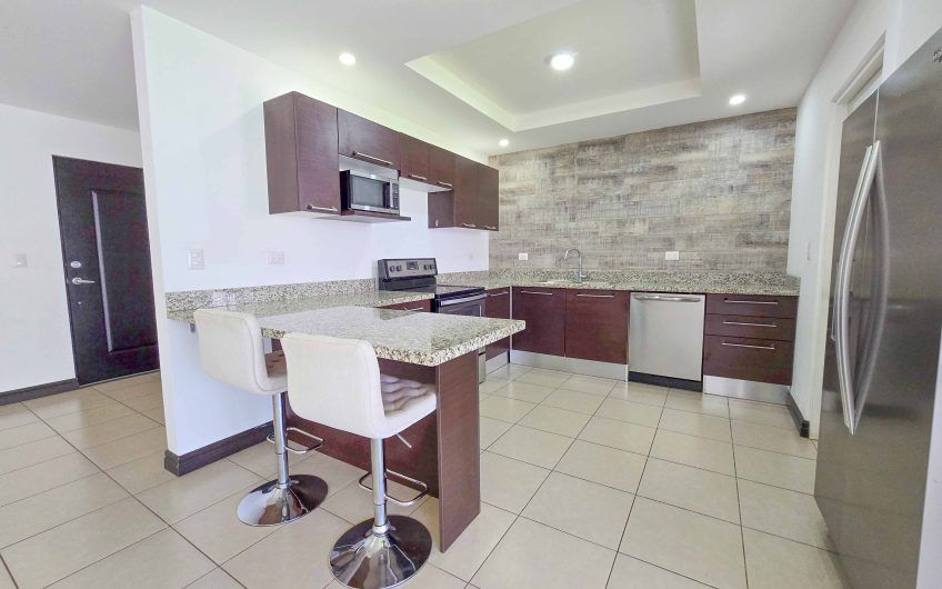 Río Palma Guachipelín Escazú! Condo con piscina / gym / cancha tenis