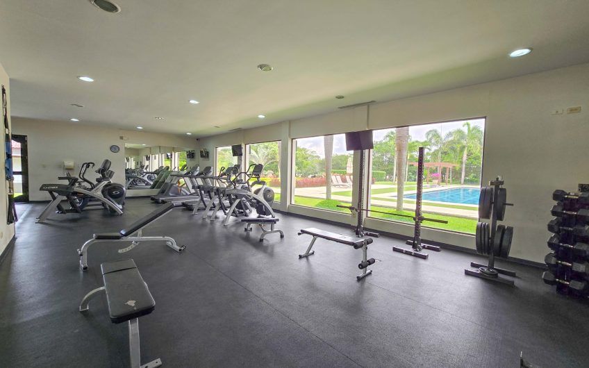 La Hacienda del Bosque Santa Ana Río Oro! Lote plano de 843 m2