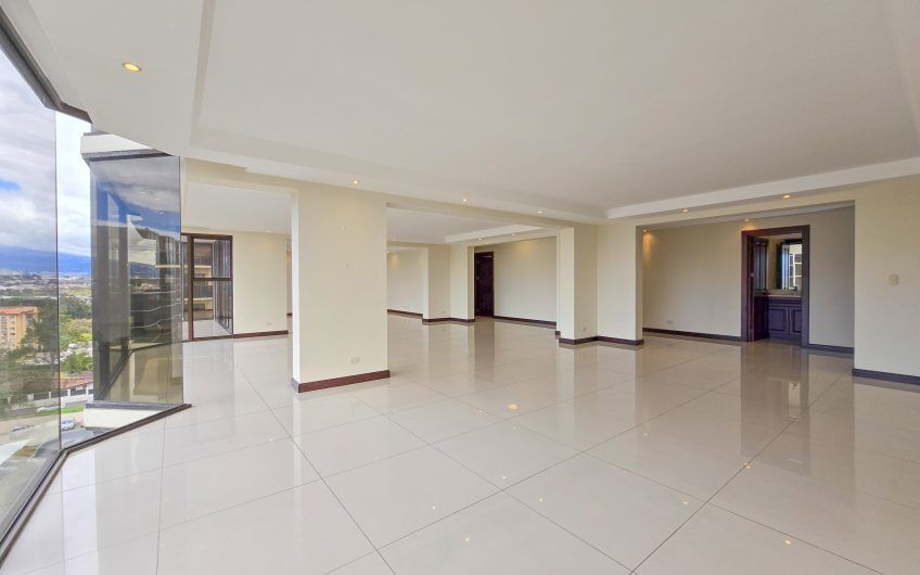 Apartamento de 330 m2 con full vista en Bello Horizonte Escazú